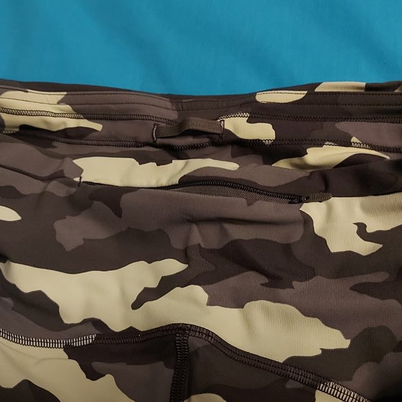 Lululemon leggings - Picture 5 of 6